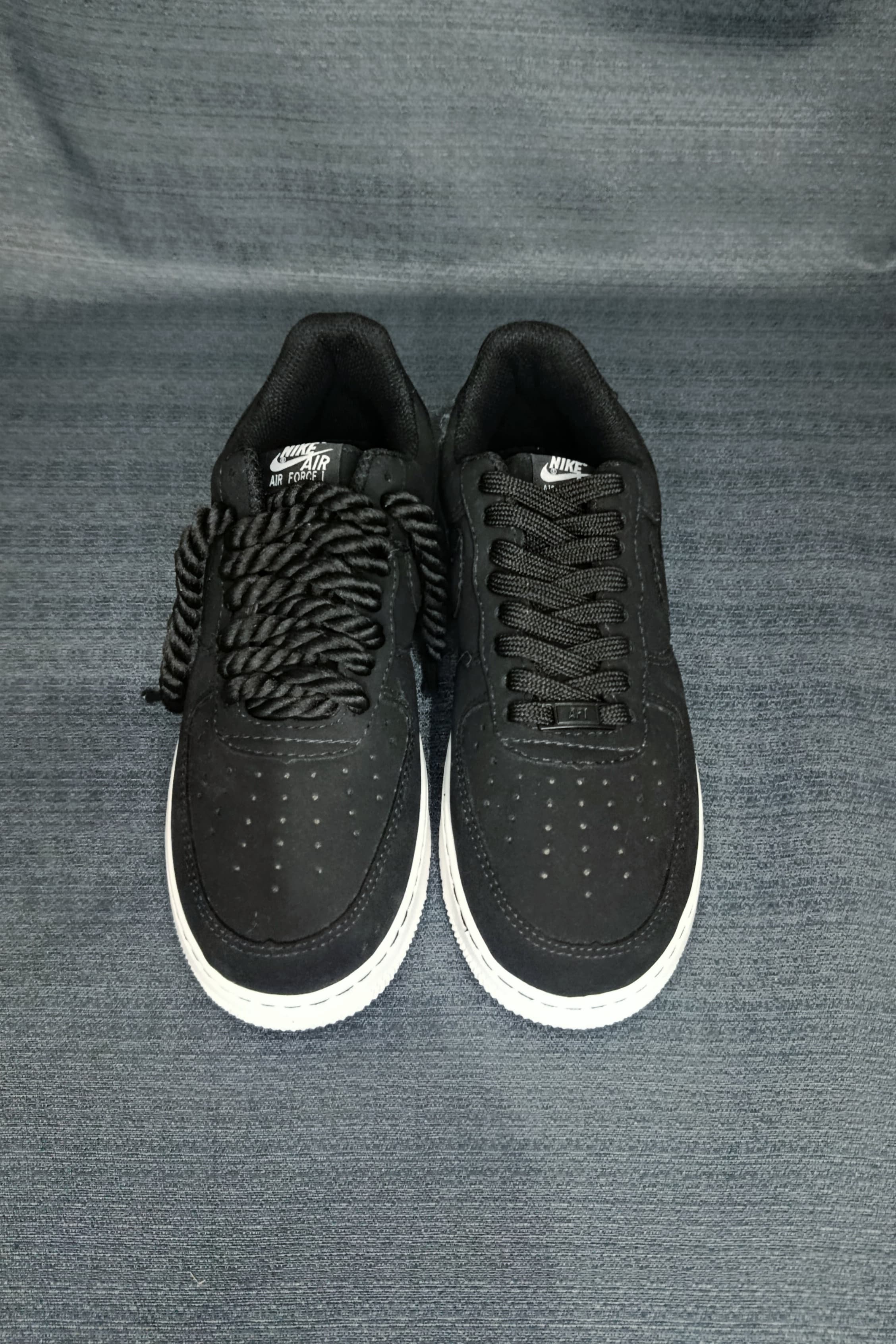 Nike Air Force One - Negro